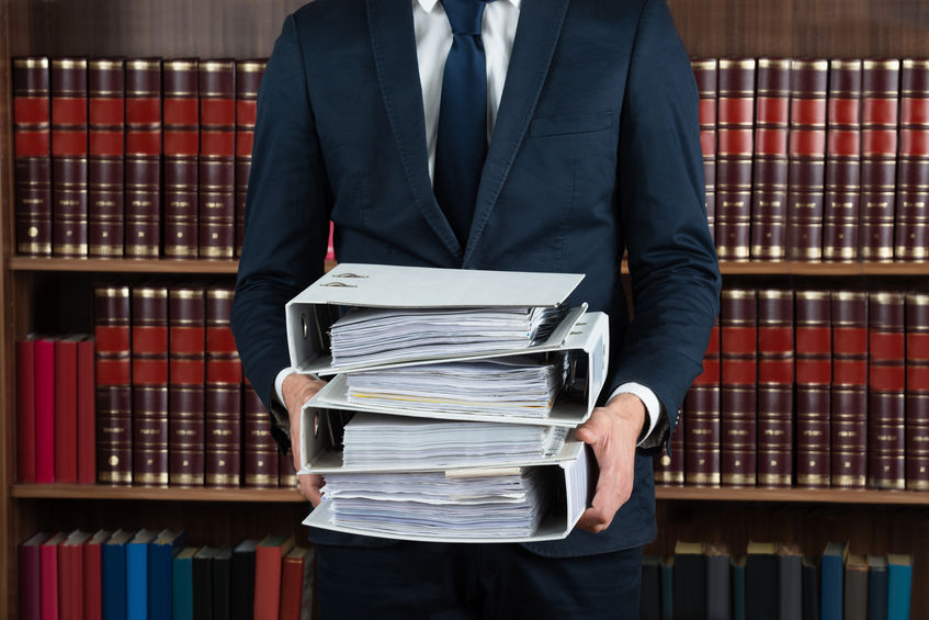 Création d’entreprise : pourquoi se faire assister par un avocat en droit des sociétés ?