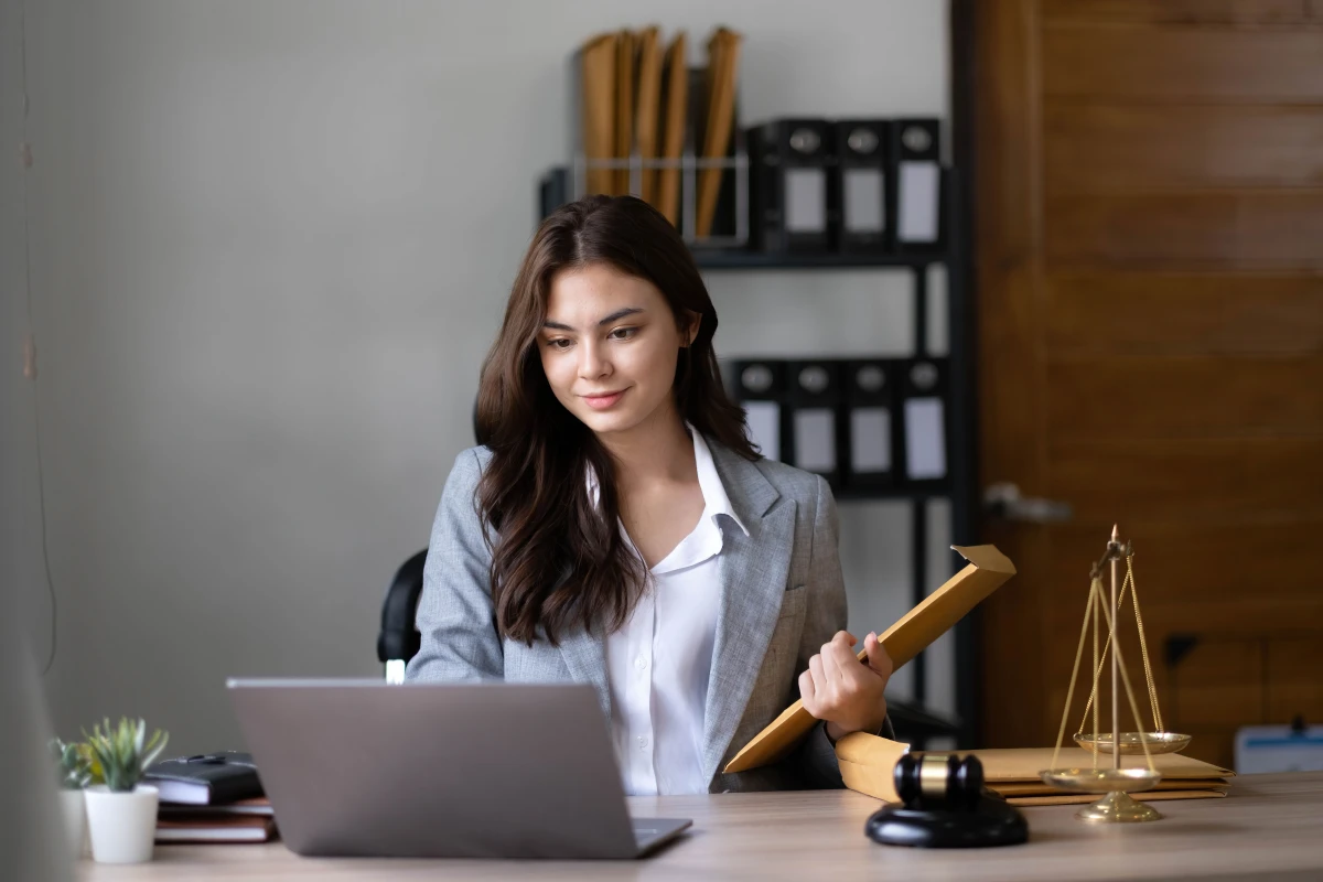 L'article L145-36 et le règlement des litiges dans les baux commerciaux : une perspective éclairée