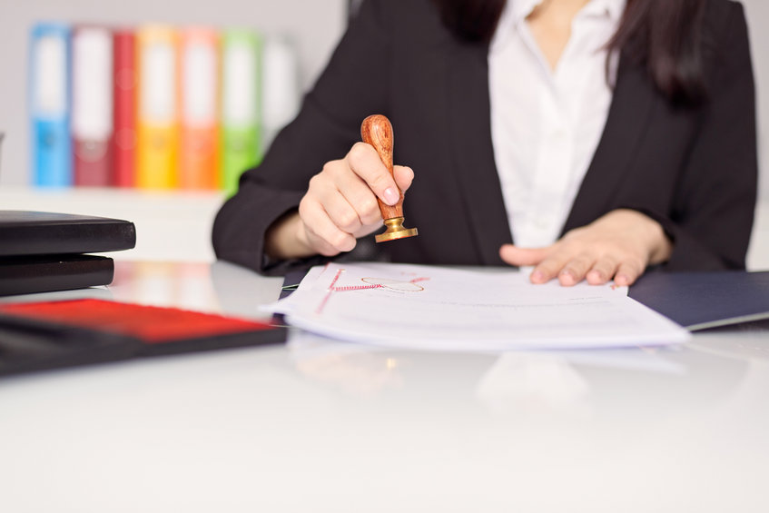 Succession notaire : un guide complet pour naviguer dans les démarches administratives