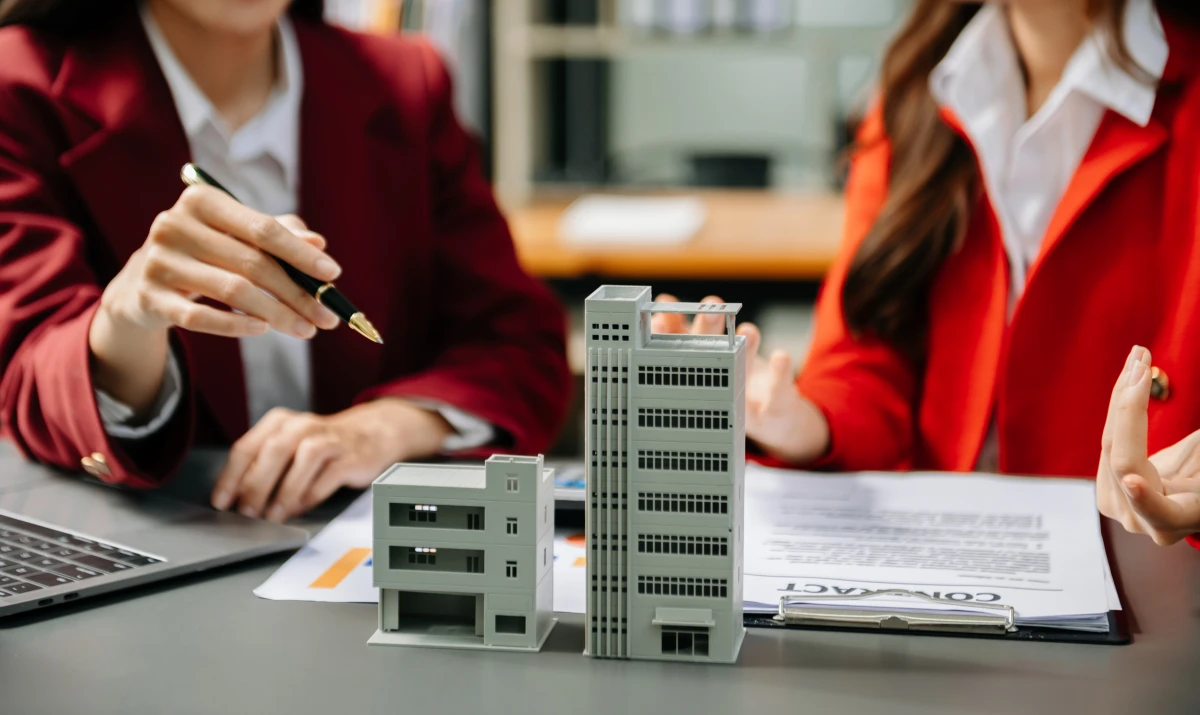 L'assurance et la responsabilité des constructeurs : Focus sur l'article L243-4