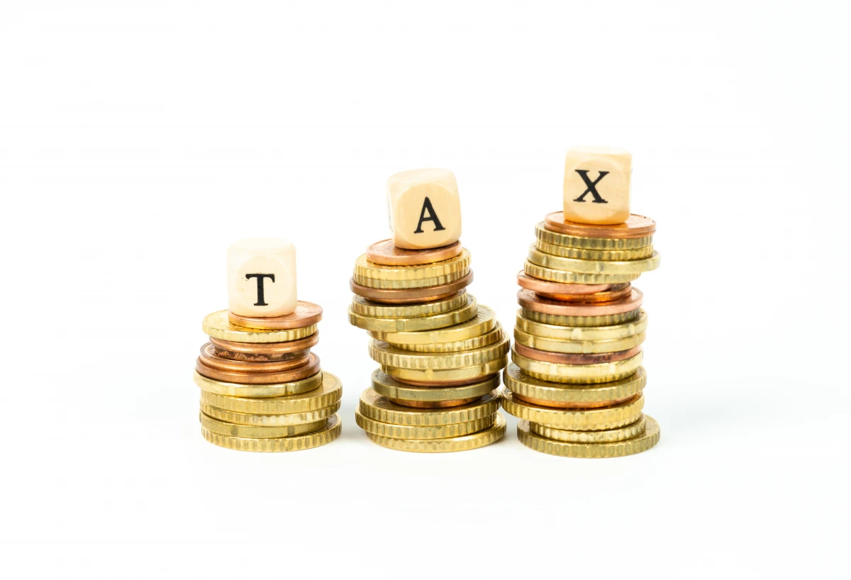 Contestation des décisions de rejet des demandes de régularisation fiscale : Stratégies et recours pour les contribuables