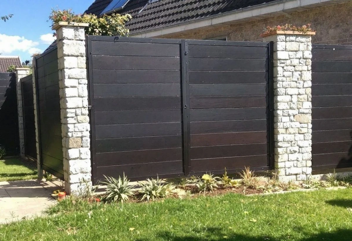 Puis-je installer une clôture sans l'accord de mon voisin ?